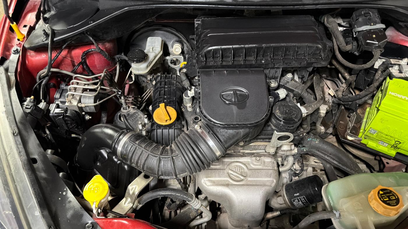 2019 Tata Tiago XZ PLUS PETROL, Petrol, Manual, 87,296 km, Engine View - Right