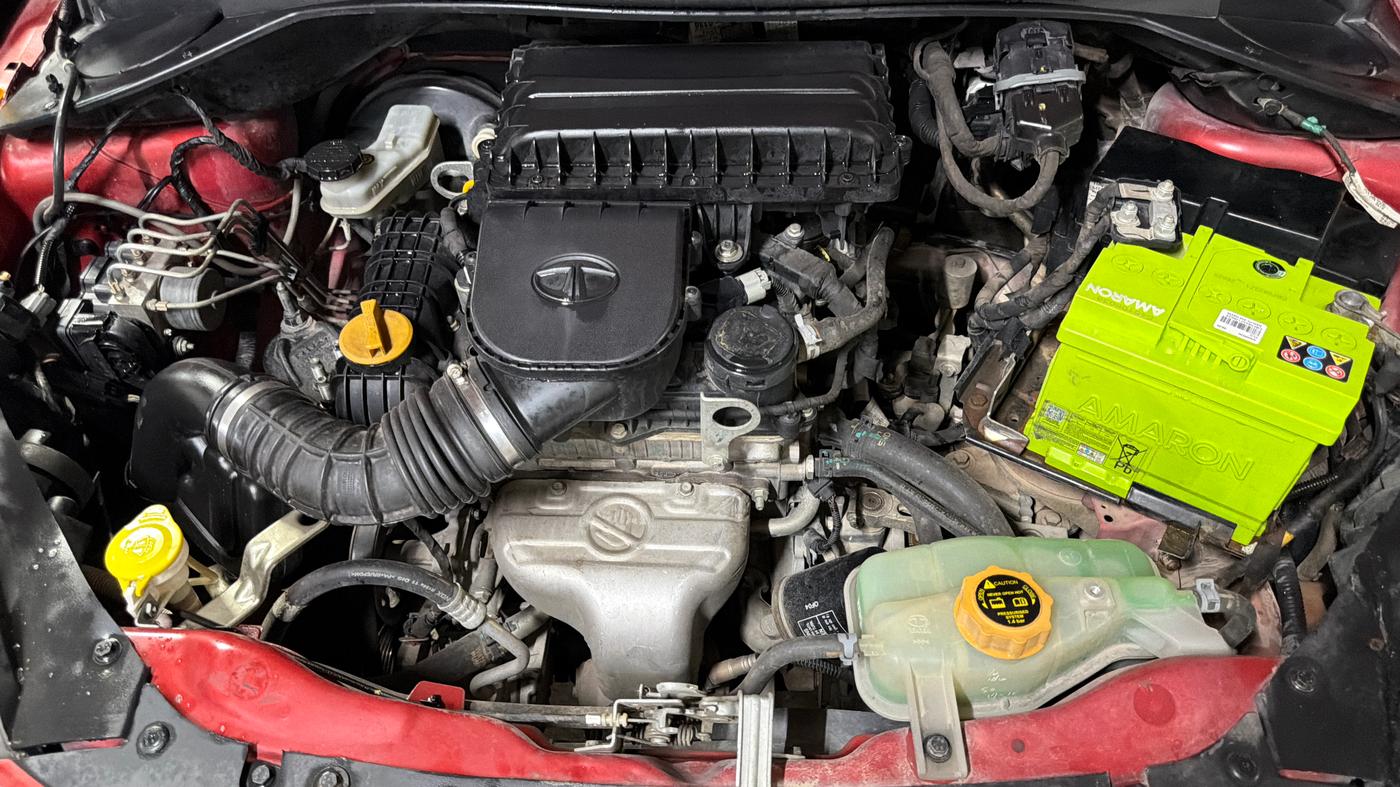 2019 Tata Tiago XZ PLUS PETROL, Petrol, Manual, 87,296 km, Engine View