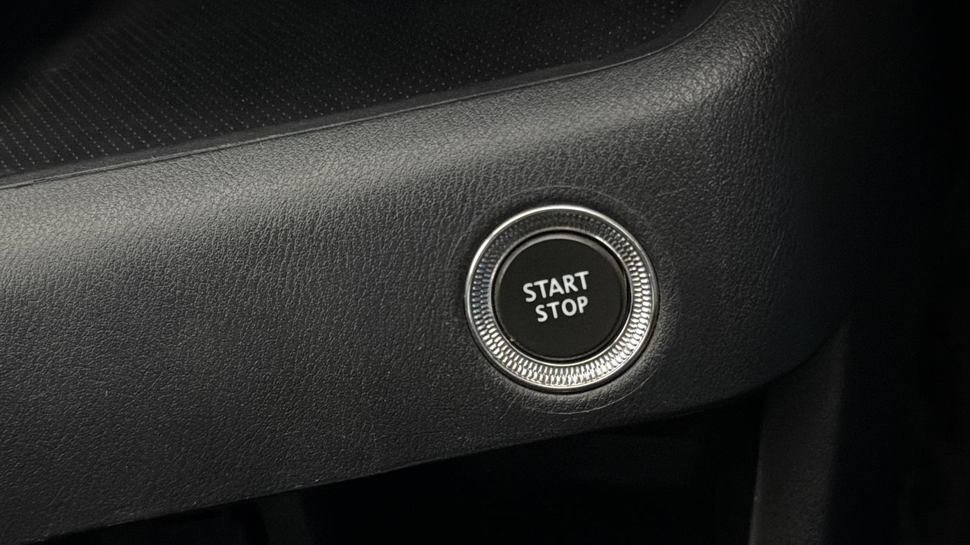 2022 Nissan MAGNITE XV PREMIUM TURBO CVT, Petrol, Automatic, 46,174 km, Keyless Start/ Stop Button
