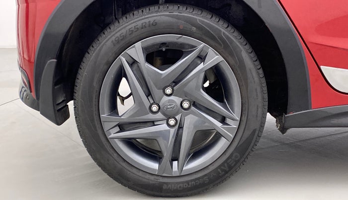 2021 Hyundai NEW I20 SPORTZ 1.2 MT, Petrol, Manual, 29,004 km, Right Rear Wheel