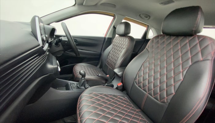 2021 Hyundai NEW I20 SPORTZ 1.2 MT, Petrol, Manual, 29,004 km, Right Side Front Door Cabin