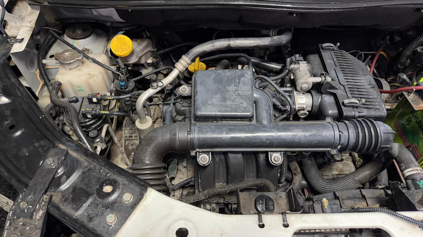 2023 Nissan MAGNITE XE, Petrol, Manual, 43,529 km, Engine View - Right