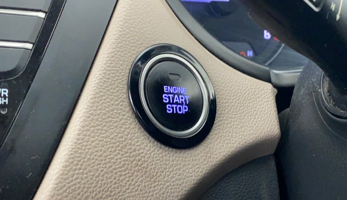2017 Hyundai Elite i20 ASTA 1.2 (O), Petrol, Manual, 27,328 km, Keyless Start/ Stop Button
