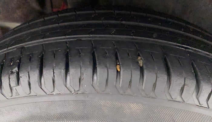 2019 Maruti Swift VXI, Petrol, Manual, 16,646 km, Right Rear Tyre Tread