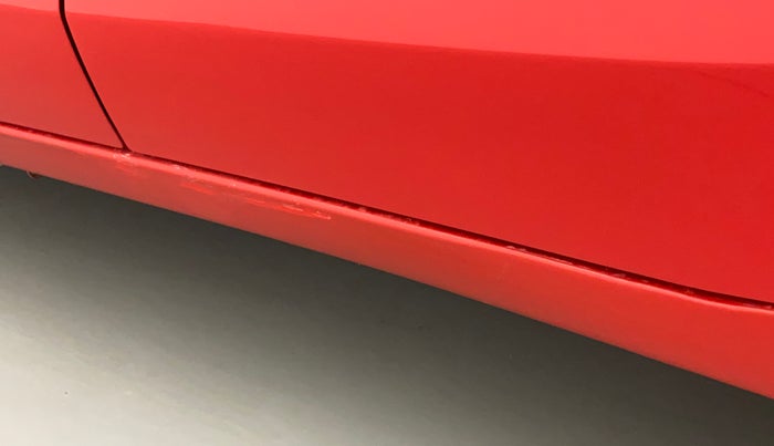 2019 Maruti Swift VXI, Petrol, Manual, 16,646 km, Left running board - Minor scratches