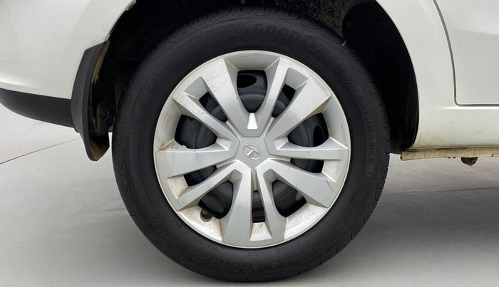 2017 Tata Zest XMS RT, Petrol, Manual, 47,245 km, Right Rear Wheel