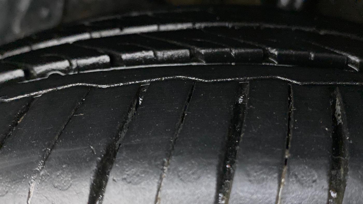 2017 Tata Zest XMS RT, Petrol, Manual, 47,245 km, Left Front Tyre Tread