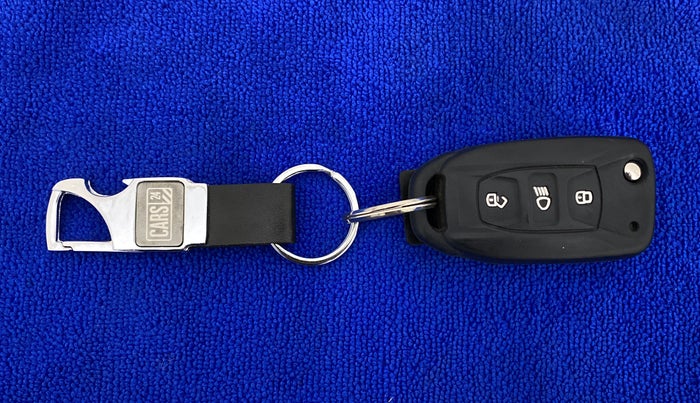 2017 Tata Zest XMS RT, Petrol, Manual, 47,245 km, Key Close Up