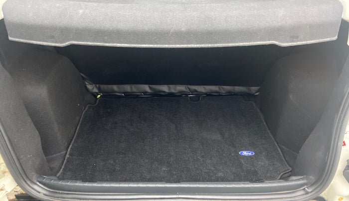 2020 Ford Ecosport 1.5 TITANIUM TI VCT AT, Petrol, Automatic, 6,871 km, Boot Inside