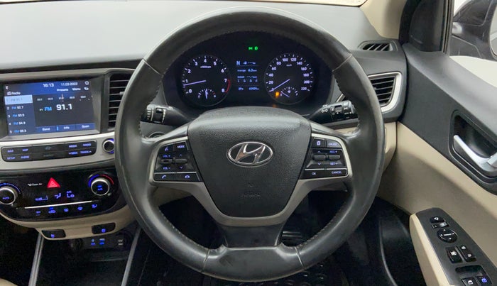 2018 Hyundai Verna 1.6 SX VTVT AT (O), Petrol, Automatic, 60,877 km, Steering Wheel Close Up