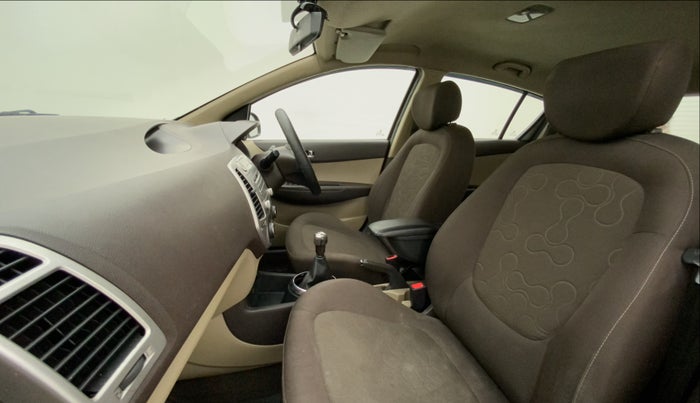2010 Hyundai i20 ASTA 1.2, Petrol, Manual, 98,586 km, Right Side Front Door Cabin
