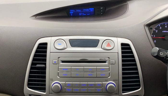 2010 Hyundai i20 ASTA 1.2, Petrol, Manual, 98,586 km, Infotainment System