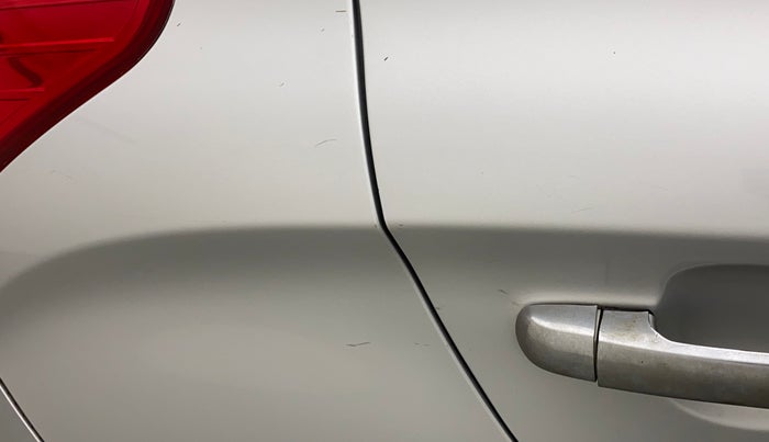 2010 Hyundai i20 ASTA 1.2, Petrol, Manual, 98,586 km, Right quarter panel - Minor scratches