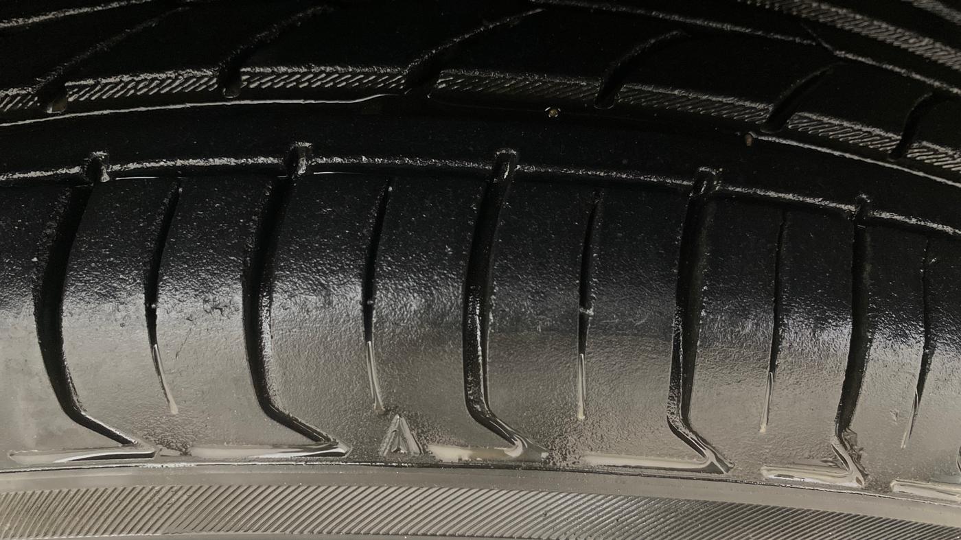 2014 Ford Ecosport AMBIENTE 1.5L PETROL, Petrol, Manual, 90,699 km, Right Front Tyre Tread