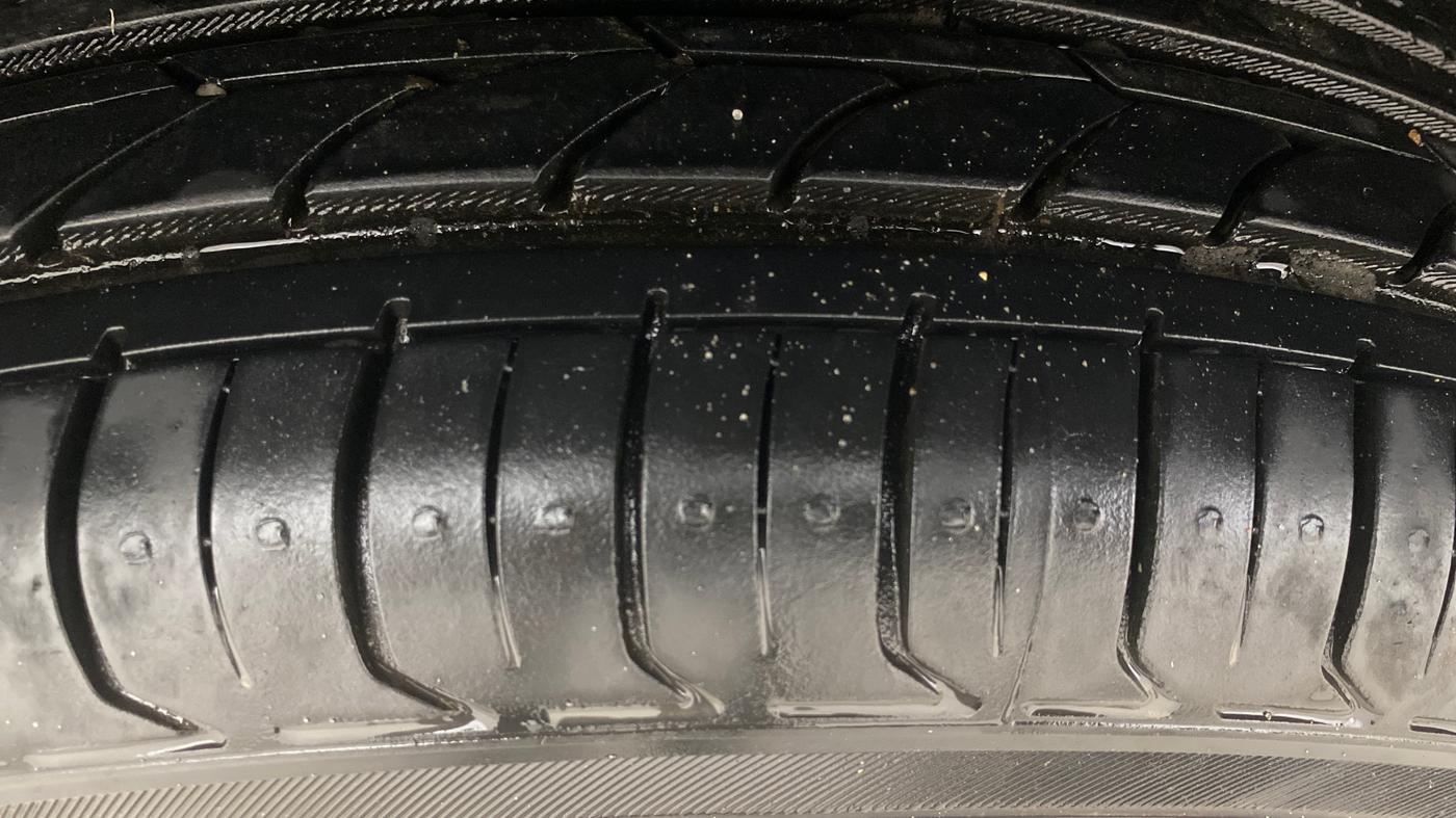 2014 Ford Ecosport AMBIENTE 1.5L PETROL, Petrol, Manual, 90,699 km, Right Rear Tyre Tread