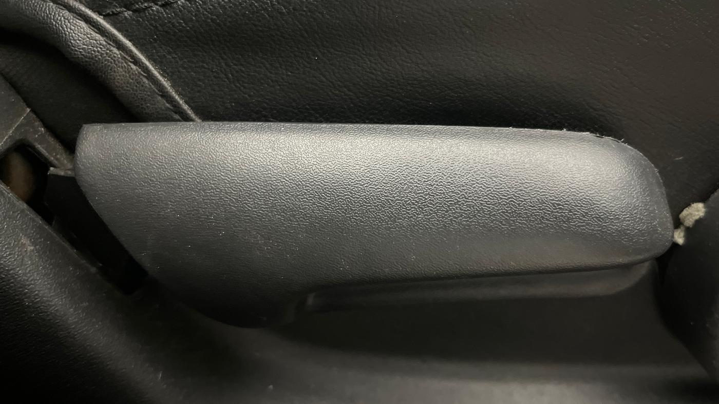 2022 Maruti S Cross ZETA 1.5, Petrol, Manual, 49,661 km, Driver Side Adjustment Panel