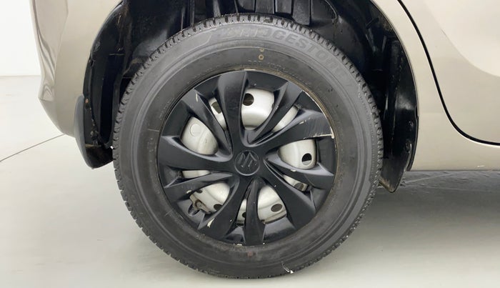 2018 Maruti Swift LXI D, Petrol, Manual, 33,942 km, Right Rear Wheel