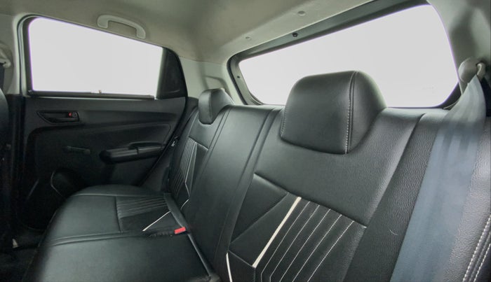 2018 Maruti Swift LXI D, Petrol, Manual, 33,942 km, Right Side Rear Door Cabin