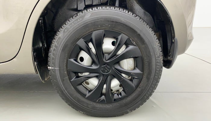 2018 Maruti Swift LXI D, Petrol, Manual, 33,942 km, Left Rear Wheel