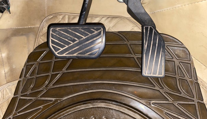 2018 Maruti Ciaz ALPHA  AT 1.4  PETROL, Petrol, Automatic, 59,579 km, Pedals