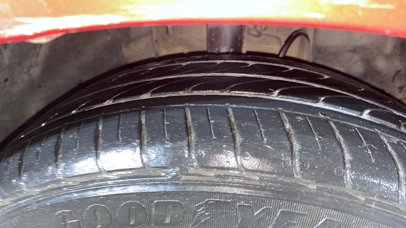 2017 Tata TIGOR XZ PETROL, Petrol, Manual, 52,032 km, Right Front Tyre Tread