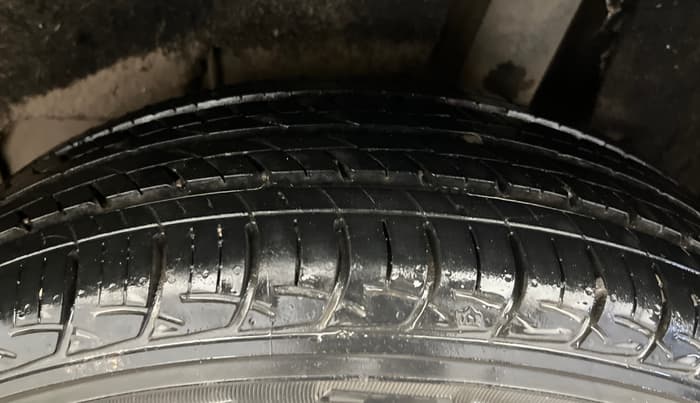 2018 Maruti Baleno DELTA PETROL 1.2, Petrol, Manual, 54,318 km, Left Rear Tyre Tread