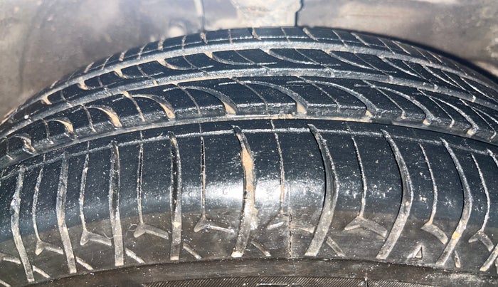 2017 Maruti Wagon R 1.0 VXI+ AMT, Petrol, Automatic, 46,495 km, Right Front Tyre Tread