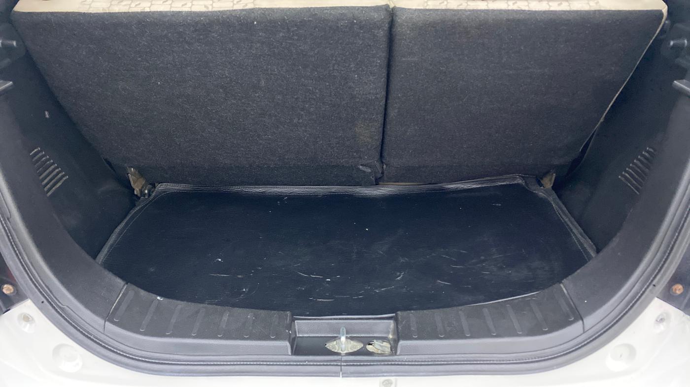 2017 Maruti Wagon R 1.0 VXI, Petrol, Manual, 60,053 km, Boot Inside