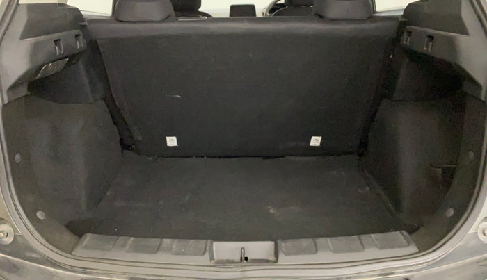 2024 Tata NEXON Smart Plus 1.2 Revotron 6 AMT, Petrol, Automatic, 22,267 km, Boot Inside