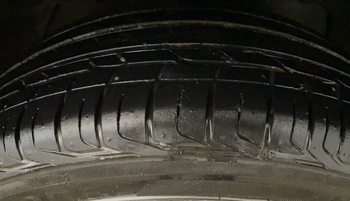 2024 Tata NEXON Smart Plus 1.2 Revotron 6 AMT, Petrol, Automatic, 22,267 km, Right Front Tyre Tread