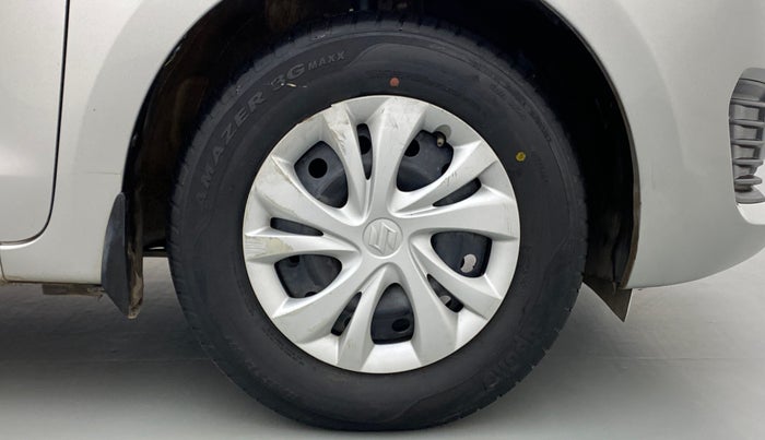 2018 Maruti Swift VXI, Petrol, Manual, 36,739 km, Right Front Wheel