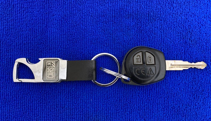 2018 Maruti Swift VXI, Petrol, Manual, 36,739 km, Key Close Up