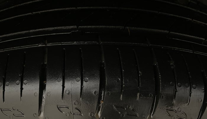 2019 Tata Harrier XZ 2.0L, Diesel, Manual, 61,983 km, Right Front Tyre Tread