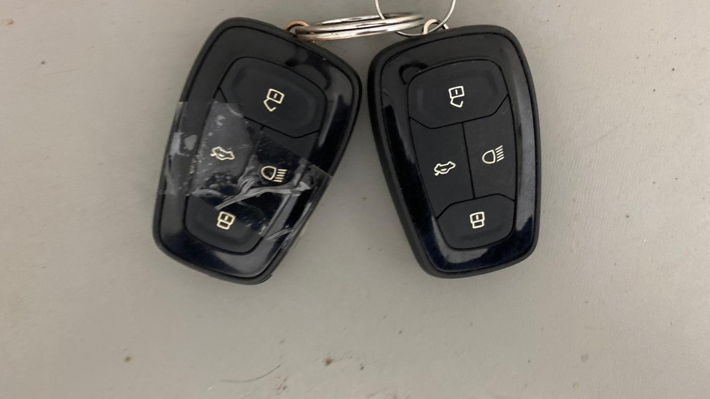 2019 Tata Harrier XZ 2.0L, Diesel, Manual, 62,458 km, Key Close Up