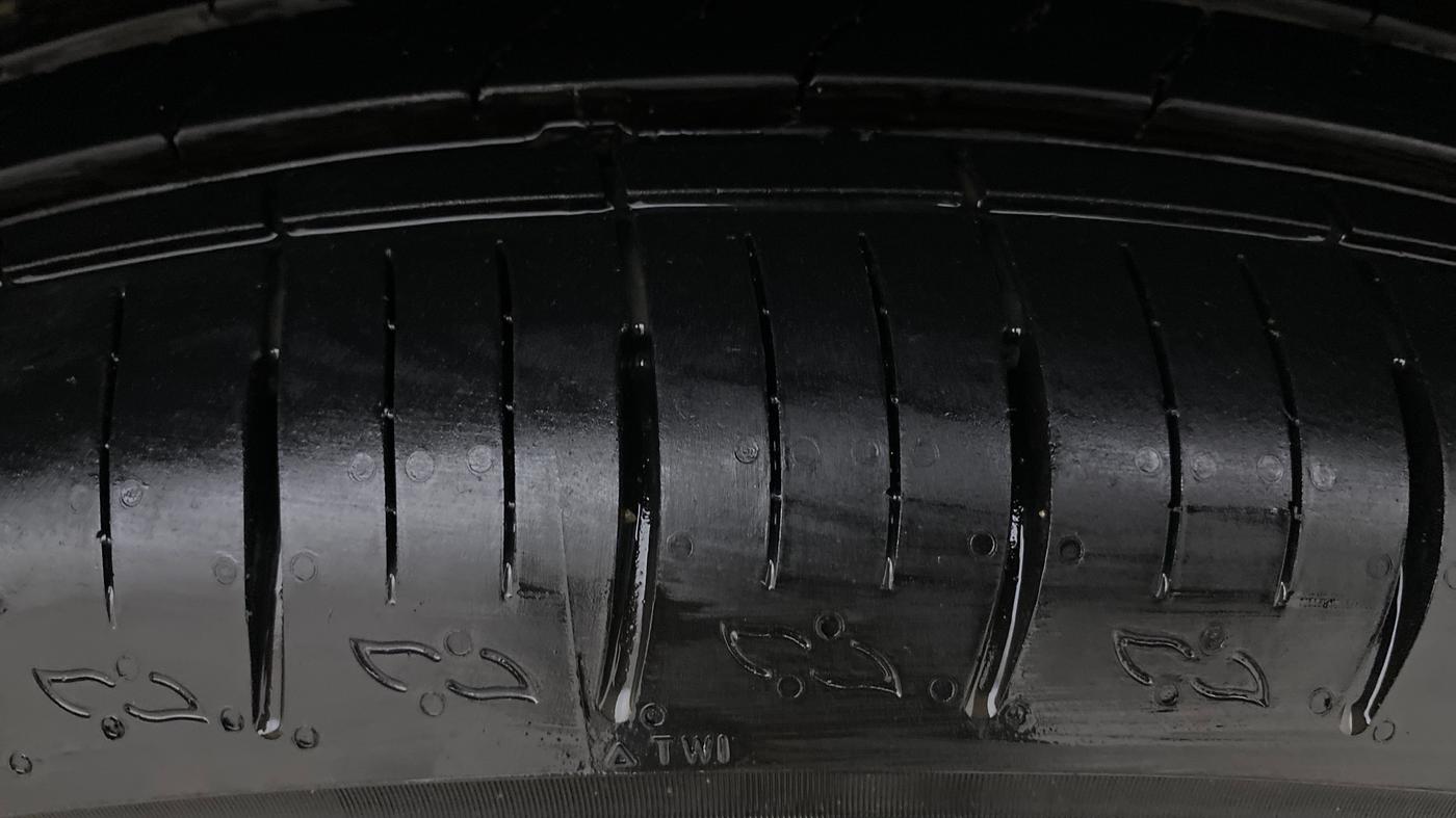 2019 Tata Harrier XZ 2.0L, Diesel, Manual, 62,458 km, Left Rear Tyre Tread