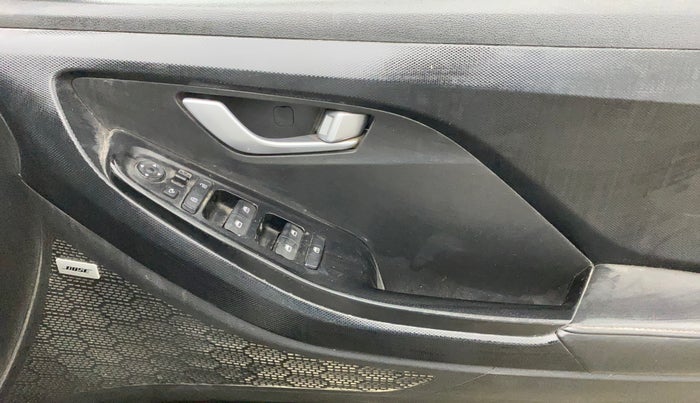 2023 Hyundai Creta SX (O) 1.4 TURBO DCT, Petrol, Automatic, 67,283 km, Driver Side Door Panels Control