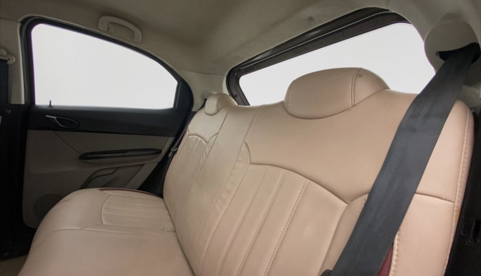 2016 Tata Tiago XT DIESEL, Diesel, Manual, 64,990 km, Right Side Rear Door Cabin
