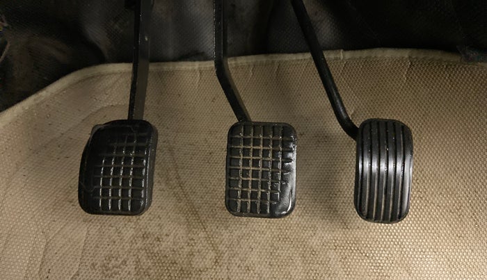 2016 Tata Tiago XT DIESEL, Diesel, Manual, 64,990 km, Pedals