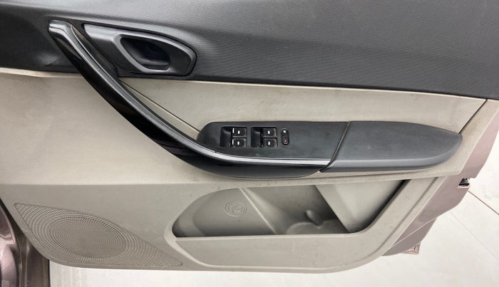 2016 Tata Tiago XT DIESEL, Diesel, Manual, 64,990 km, Driver Side Door Panels Control