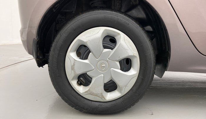 2016 Tata Tiago XT DIESEL, Diesel, Manual, 64,990 km, Right Rear Wheel