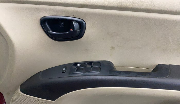 2016 Hyundai i10 MAGNA 1.1, Petrol, Manual, 58,512 km, Driver Side Door Panels Control