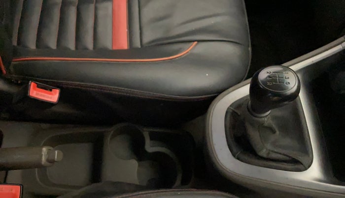 2016 Hyundai i10 MAGNA 1.1, Petrol, Manual, 58,512 km, Gear Lever