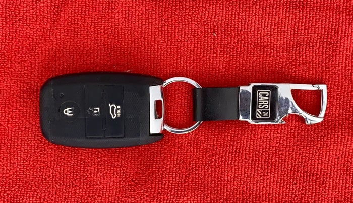 2020 KIA SELTOS HTX 1.5 PETROL MT, Petrol, Manual, 23,733 km, Key Close Up