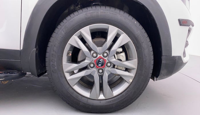 2020 KIA SELTOS HTX 1.5 PETROL MT, Petrol, Manual, 23,733 km, Right Front Wheel