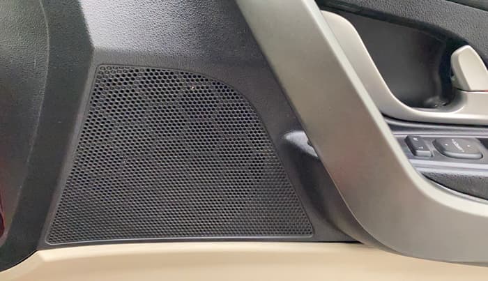 2016 Mahindra XUV500 W10 AWD, Diesel, Manual, 86,876 km, Speaker