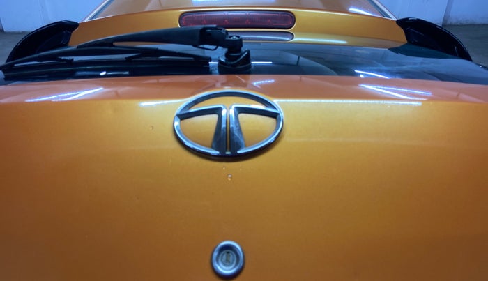 2017 Tata Tiago XZ PETROL, Petrol, Manual, 77,759 km, Parking Camera