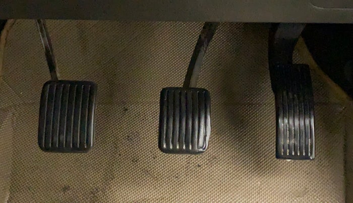 2014 Hyundai Xcent S (O) 1.2, CNG, Manual, 1,05,524 km, Pedals