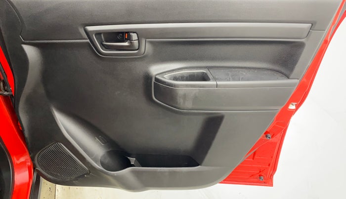 2021 Maruti S PRESSO VXI PLUS AMT, Petrol, Automatic, 58,275 km, Driver Side Door Panels Control