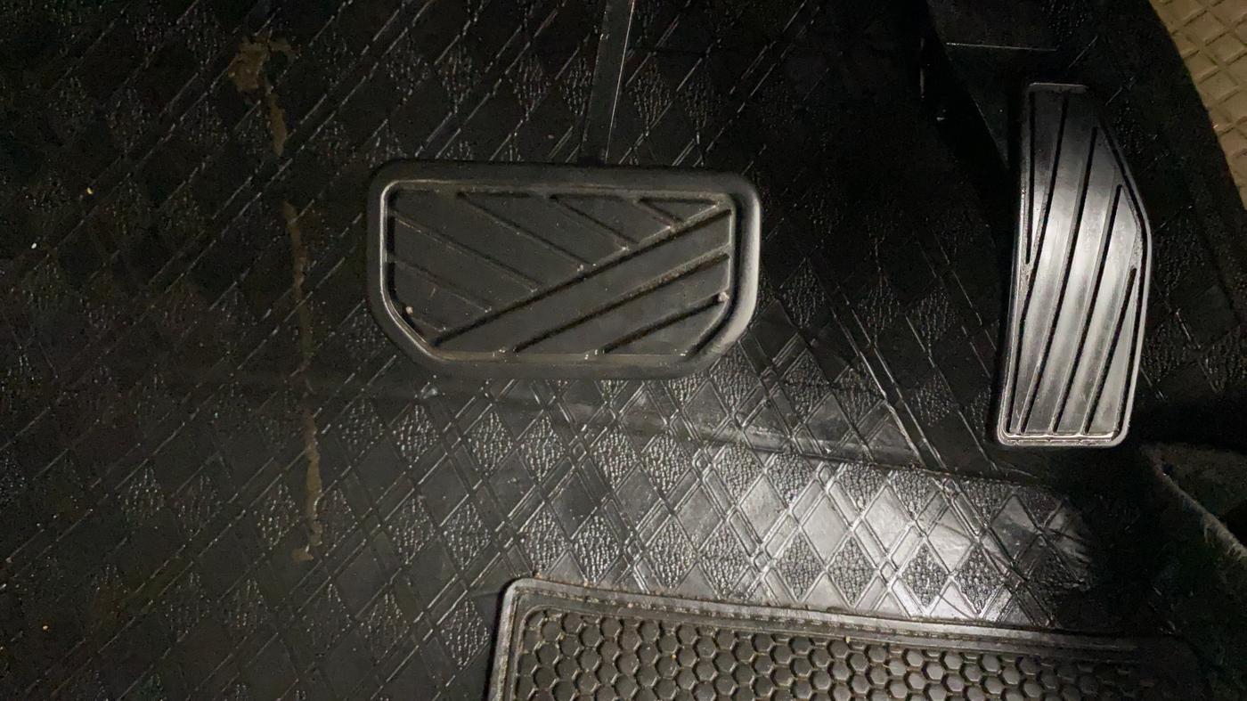 2021 Maruti S PRESSO VXI PLUS AMT, Petrol, Automatic, 58,275 km, Pedals