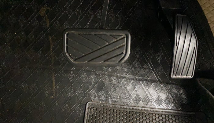 2021 Maruti S PRESSO VXI PLUS AMT, Petrol, Automatic, 58,275 km, Pedals